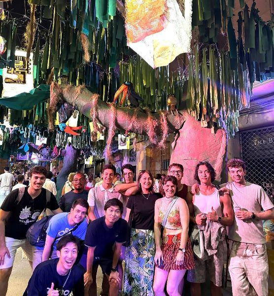 Kingsbrook,アクティビティ,生徒,グラシア祭り