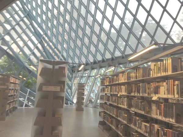 シアトル公共図書館(Seattle Public Library)館内の様子