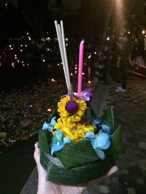 タイのロイクラトン祭りの灯篭3