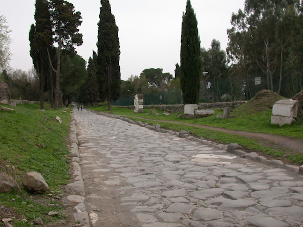 イタリアの石畳の路上