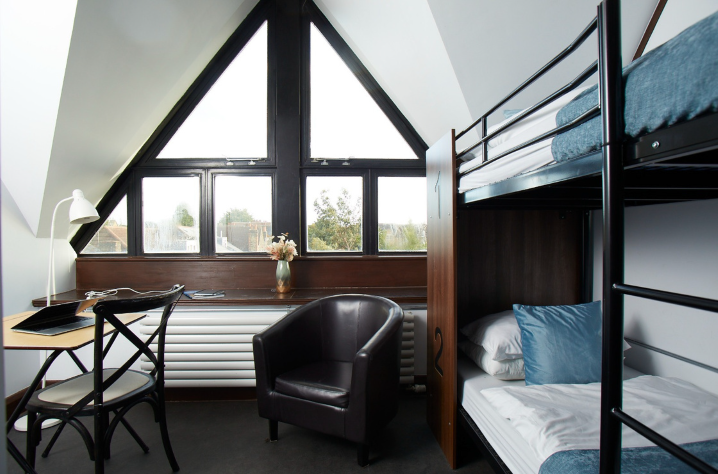 Burlington Shcool of English,寮