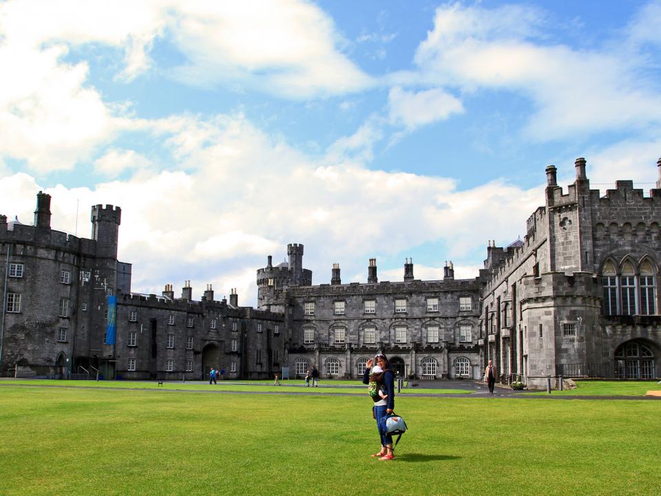 ダブリンから日帰り旅行！バスで１時間半の街「Kilkenny（キルケニー）」