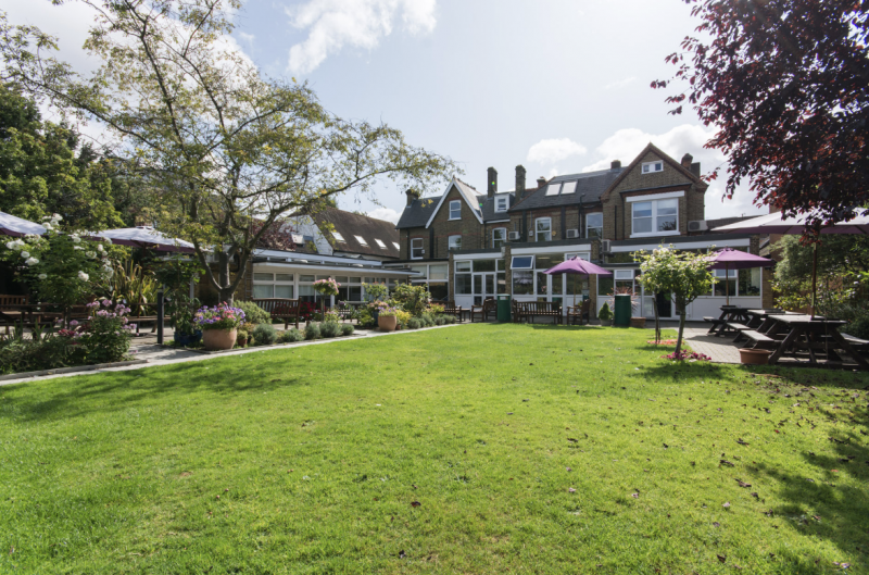 Wimbledon School of English
