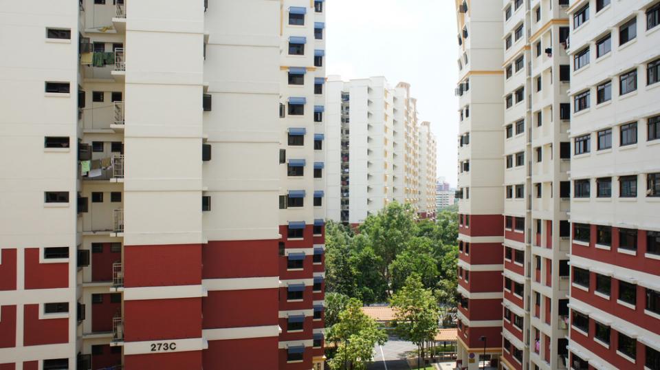 シンガポールで見かける巨大な集合住宅の正体「HDB」とは？