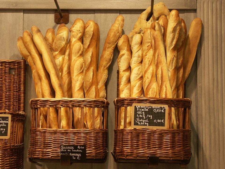 フランスパンだけじゃない？フランスでよく食べられるパンと食べ方