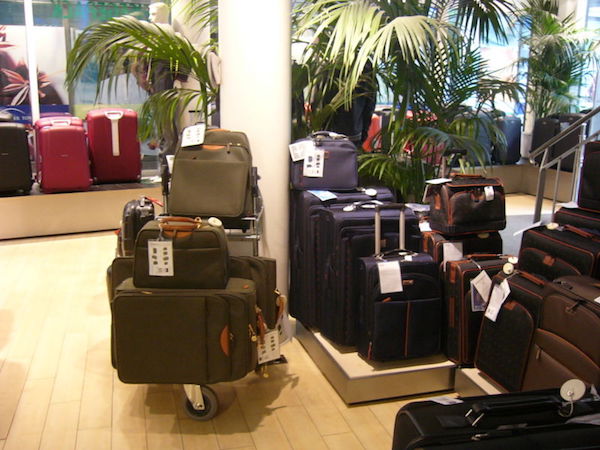 スーツケース売り場