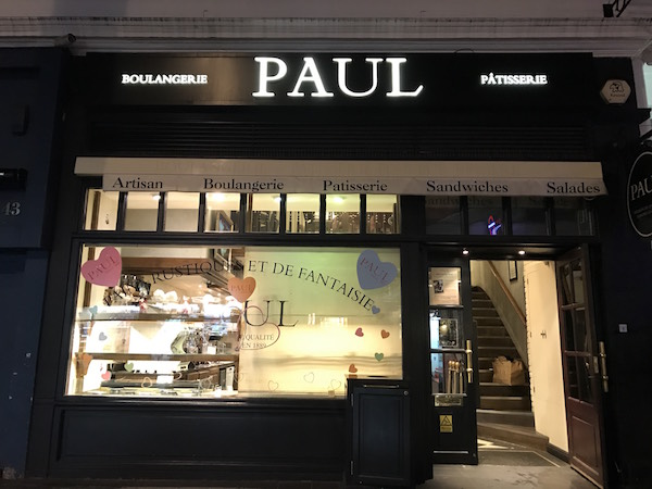 サウス・ケンジントンにあるお店「PAUL Bakery」の店頭写真