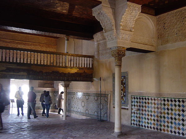 スペイン・グラナダにある「アルハンブラ宮殿内」