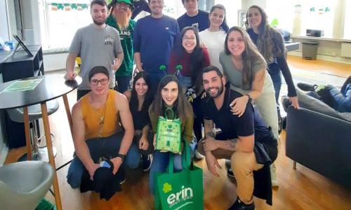 【学校スタッフにインタビュー】皆の留学ストーリーの伴走者!人のあたたかさが魅力のErin Collegeで働くMahiroさん