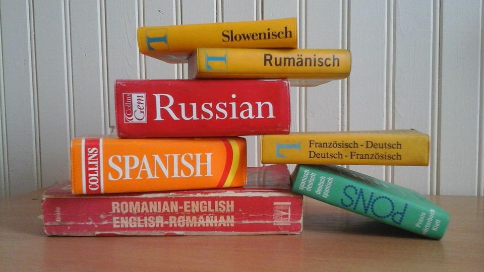 どれくらい勉強すれば外国語をマスターできるの？語学力の向上と学習時間の関係性