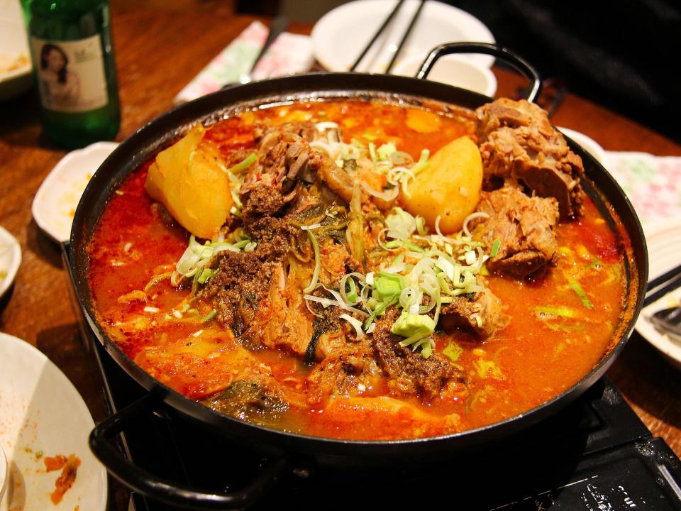 「ご飯食べましたか?」は韓国語で?韓国語の基本的な挨拶表現6選