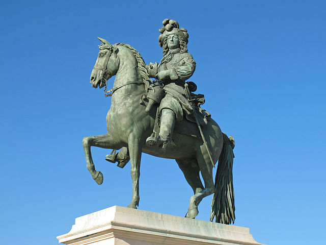 ルイ14世 銅像