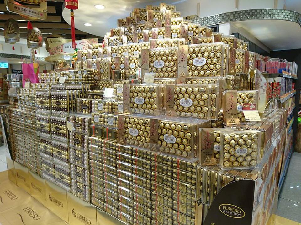 イタリアのお菓子会社「Ferrero（フェレロ）」絶対買うべき銘菓１０選